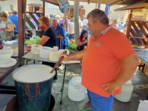 Storia e territorio 4 La cagliata durante la Turniata di San Vito